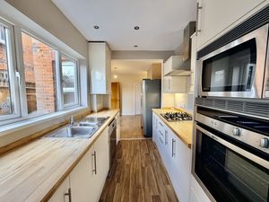 Photo 10- click for photo gallery